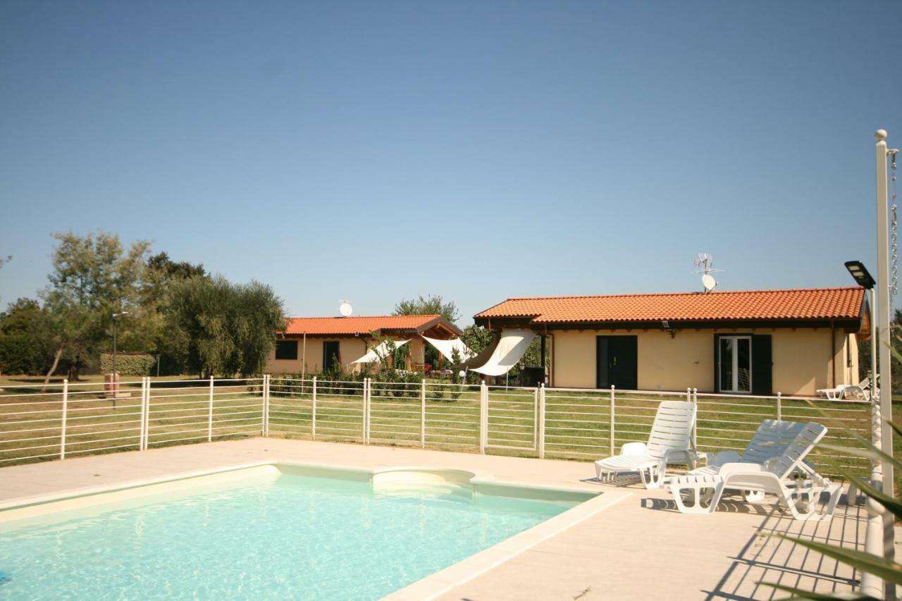 Due Casette Con Piscina Castagneto Carducci Extérieur photo