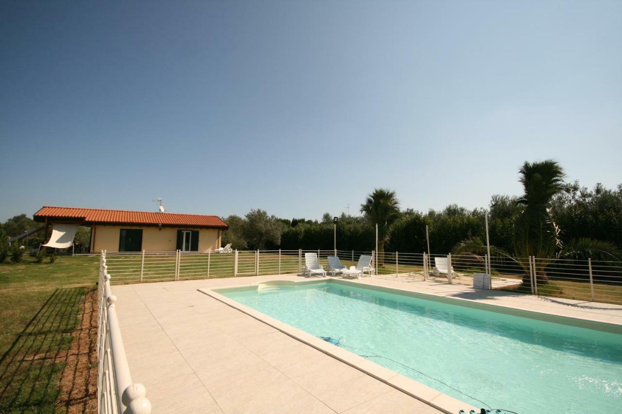 Due Casette Con Piscina Castagneto Carducci Extérieur photo